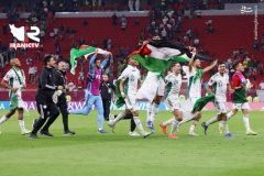 حرکت زیبای تیم ملی الجزایر در همبستگی با ملت فلسطین+عکس