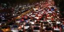 شب گذشته تهرانی ها سنگین ترین ترافیک سال را تجربه کردند/ ترافیک ادامه دارد، کارها را موکول به آخر شب نکنید