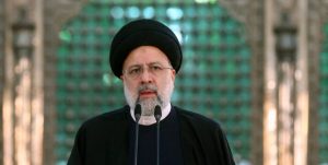 رئیس جمهور شب اول احیا در حرم امام خمینی سخنرانی می‌کند
