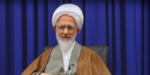 آیت‌الله العظمی جوادی آملی: نظام اسلامی ایران الهی است/ وظیفه ما رفع مشکلات مردم است