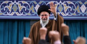 ۸ مطالبه رهبر انقلاب از مداحان در سال ۱۴۰۰/ نگذارید صدای رسای شما خاموش شود
