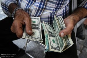 جنگ ارزی بانک مرکزی و مافیا / کمک رسانه‌های خارجی به ایجاد تقاضا