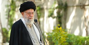 رهبر انقلاب: مسئولین موضوع مسمومیت دانش‌آموزان را با جدیت دنبال کنند/ عوامل این جنایت به اشد مجازات برسند